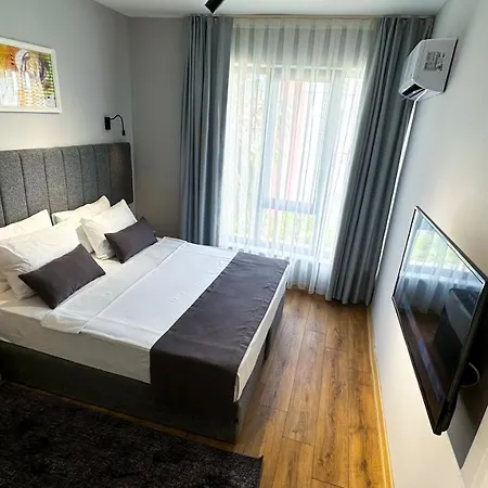 Notus Aparthotel